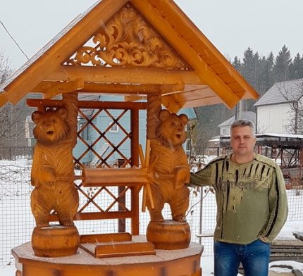 Holzschnitzereien und Skulpturen