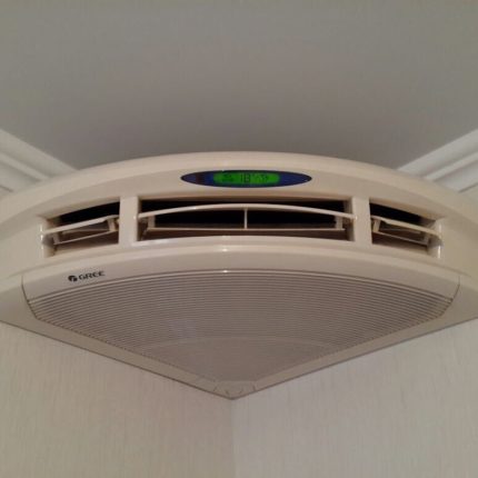 Hoekplafond airconditioning