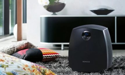 Umidificador com ionizador no apartamento