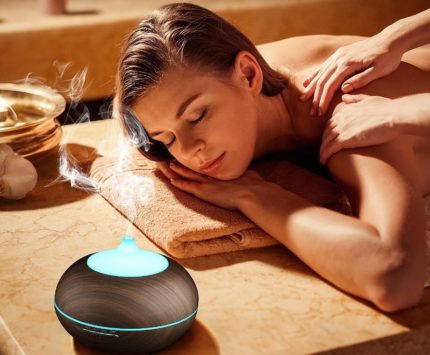 Ultrasonic humidifier for spa treatments