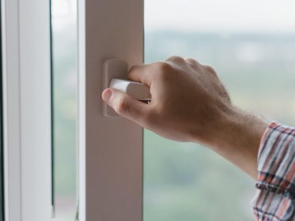 Cerrar ventanas antes de encender el aire acondicionado